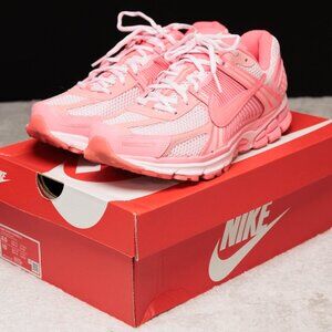 Nike Air Zoom Vomero 5 Coral Hot Punch Pink Sneakers Womens Size 10 FQ0257-666